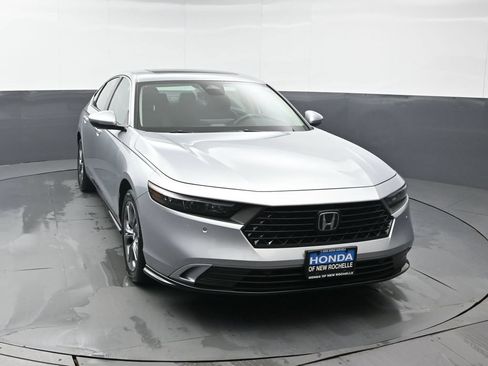 Used 2024 Honda Accord EX-L image 10