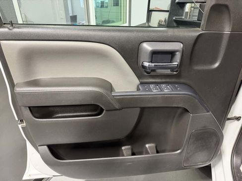 Used 2015 Chevrolet Silverado 2500 W/T image 12