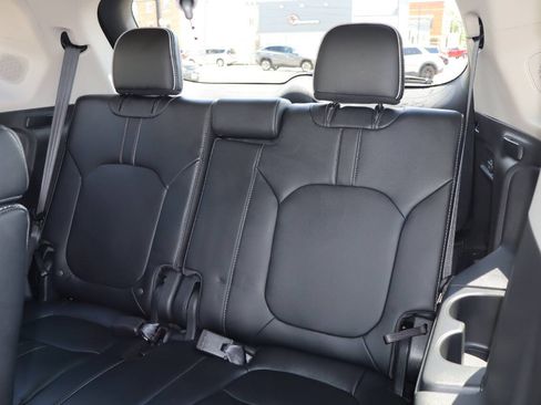 Used 2025 Honda Pilot Elite image 14