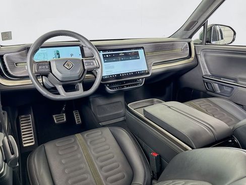 Used 2024 Rivian R1S Adventure AWD/4WD image 32