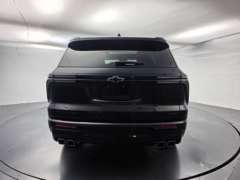 Used 2024 Chevrolet Traverse RS FWD image 5