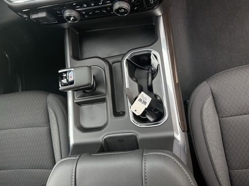 New 2026 Chevrolet Silverado 1500 RST w/ Z71 Off-Road Package image 52