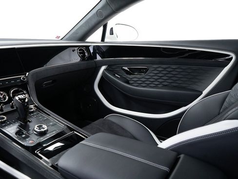 Used 2025 Bentley Continental GT Speed image 25