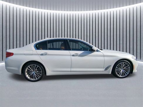 Used 2018 BMW 540i image 4