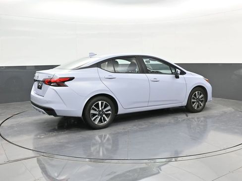Used 2024 Nissan Versa SV FWD image 8