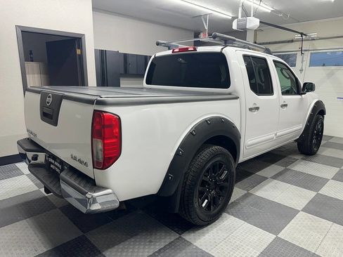 Used 2010 Nissan Frontier LE w/ LE Value Truck Pkg image 10