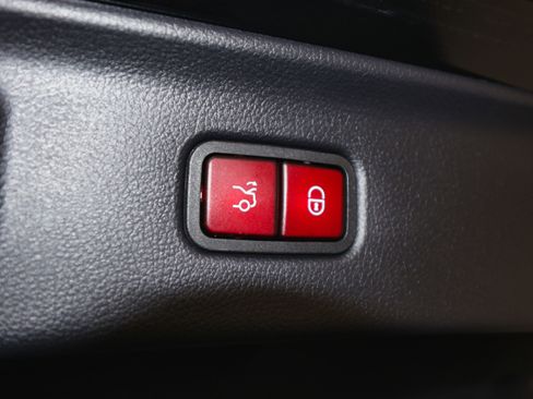 Used 2023 Mercedes-Benz S 580 S 580 image 11