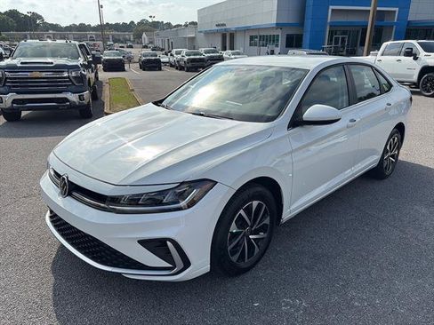 Used 2025 Volkswagen Jetta S FWD image 2