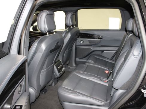 New 2025 Lincoln Nautilus Premier w/ Equipment Group 102A image 23