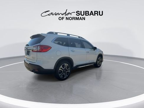 Used 2023 Subaru Ascent Touring AWD/4WD image 9