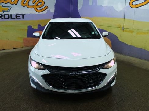 Used 2024 Chevrolet Malibu LT w/ Sport Edition image 3
