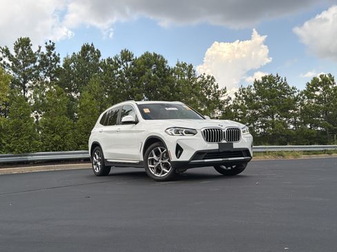 Used 2024 BMW X3 xDrive30i w/ Premium Package AWD/4WD image 6
