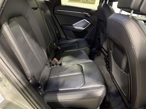 Used 2025 Audi Q3 2.0T Premium image 10