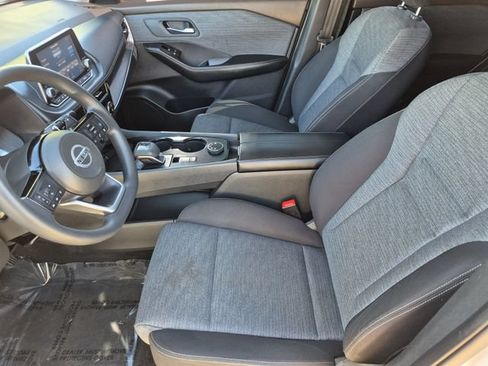 Used 2021 Nissan Rogue SV AWD/4WD image 19