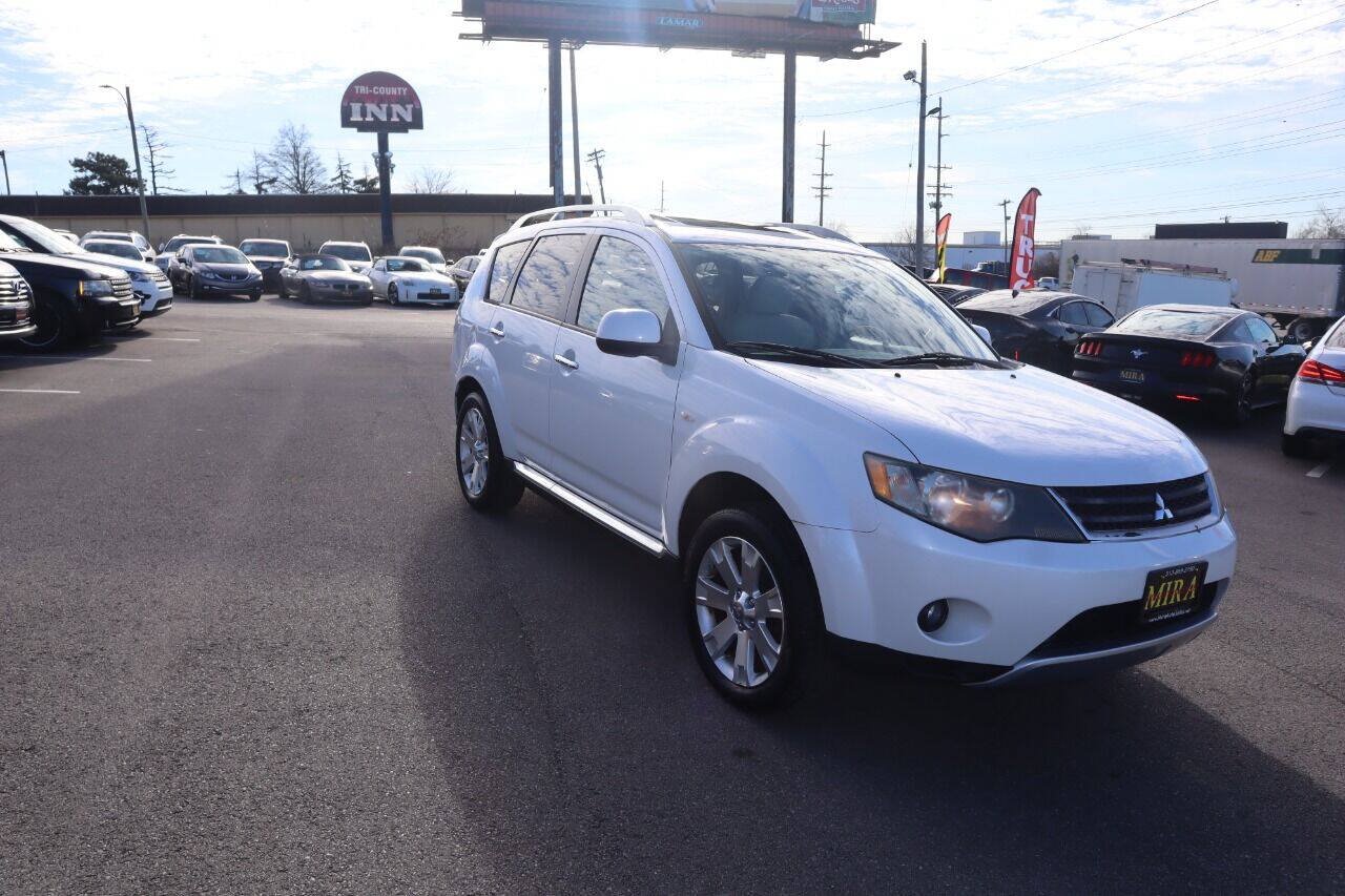 Used 2008 Mitsubishi Outlander SE FWD image 6