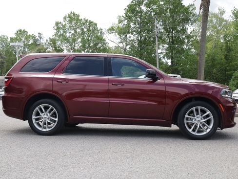 Used 2023 Dodge Durango GT RWD image 6