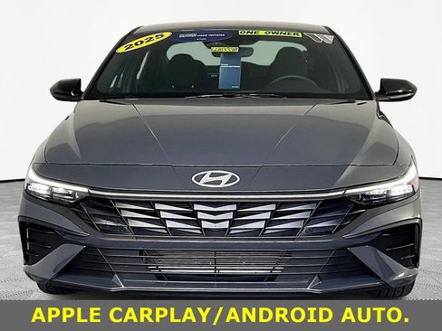Used 2025 Hyundai Elantra Sport FWD image 2