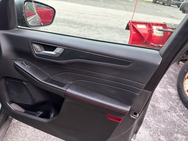 Used 2023 Ford Escape ST-Line w/ Tech Pack #1 FWD image 14