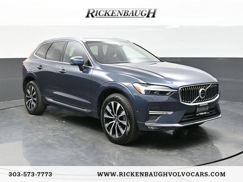 Used 2023 Volvo XC60 B5 Plus image 1