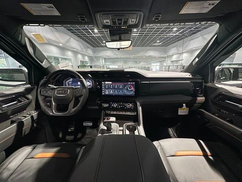 New 2025 GMC Sierra 1500 AT4 w/ Technology Package image 16