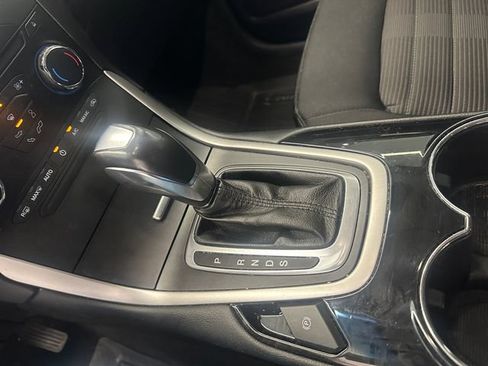 Used 2018 Ford Edge SEL w/ Cargo Accessory Package AWD/4WD image 30