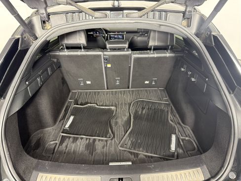 Used 2019 Land Rover Range Rover Velar R-Dynamic SE image 7
