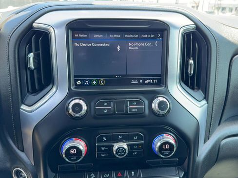Used 2022 GMC Sierra 3500 SLE w/ SLE Convenience Package AWD/4WD image 23