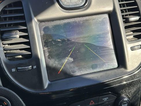 Used 2017 Chrysler 300 S image 27