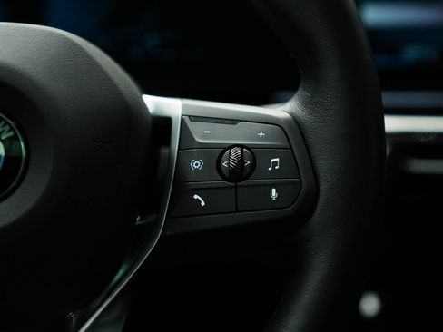 Used 2025 BMW X2 xDrive28i w/ Convenience Package image 35