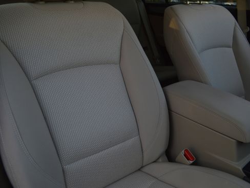 Used 2018 Subaru Outback 2.5i Premium image 39