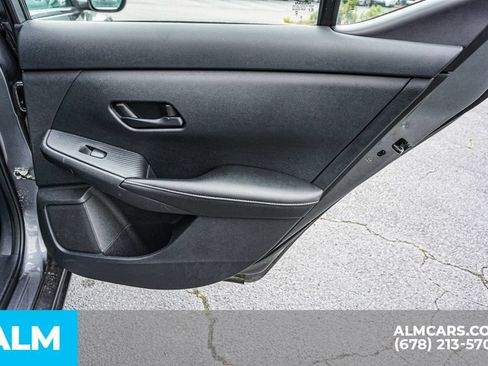 Used 2024 Nissan Sentra SV FWD image 51