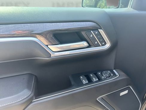 Used 2023 Chevrolet Silverado 1500 LTZ RWD image 17