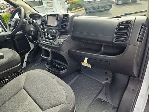 New 2026 RAM ProMaster 2500 w/ Convenience Group FWD image 31
