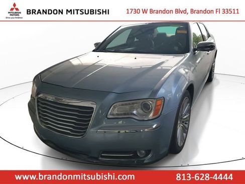 Used 2013 Chrysler 300 C RWD image 1