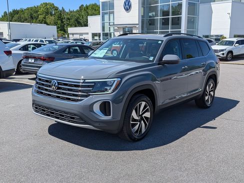 New 2026 Volkswagen Atlas SE FWD image 7