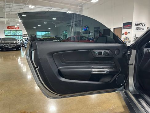 Used 2020 Ford Mustang GT Premium w/ GT Performance Package RWD image 11