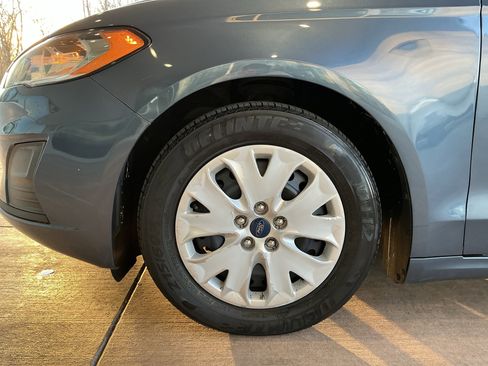 Used 2019 Ford Fusion S image 26