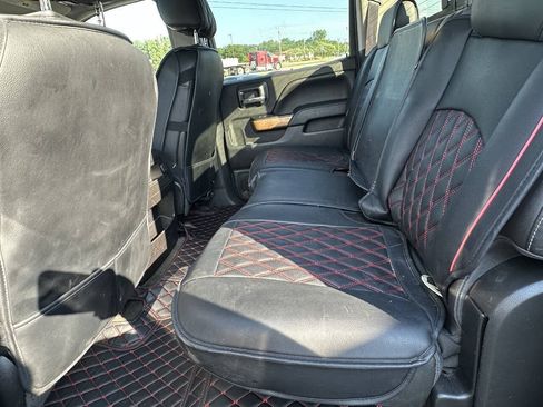 Used 2015 Chevrolet Silverado 1500 LTZ AWD/4WD image 12