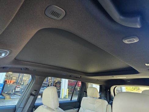 New 2025 Jeep Grand Cherokee L Limited w/ Trailer Tow Package image 8