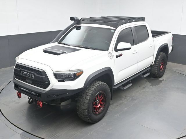 Used 2019 Toyota Tacoma TRD Pro w/ Desert Air Intake Package AWD/4WD image 15