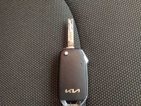 Used 2023 Kia Forte LXS FWD image 32