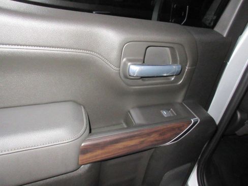 Used 2021 GMC Sierra 1500 SLT AWD/4WD image 21