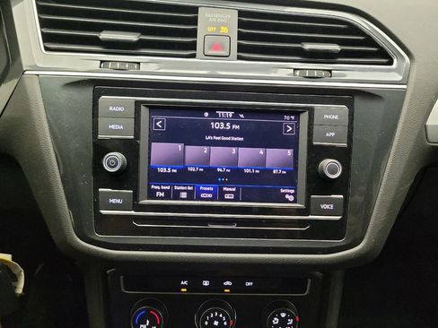 Used 2020 Volkswagen Tiguan S FWD image 25