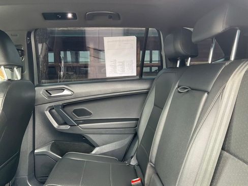 Used 2019 Volkswagen Tiguan SEL Premium R-Line image 48