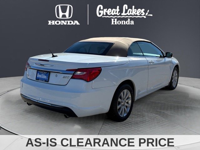 Used 2011 Chrysler 200 Touring w/ Cold Weather Group FWD image 6