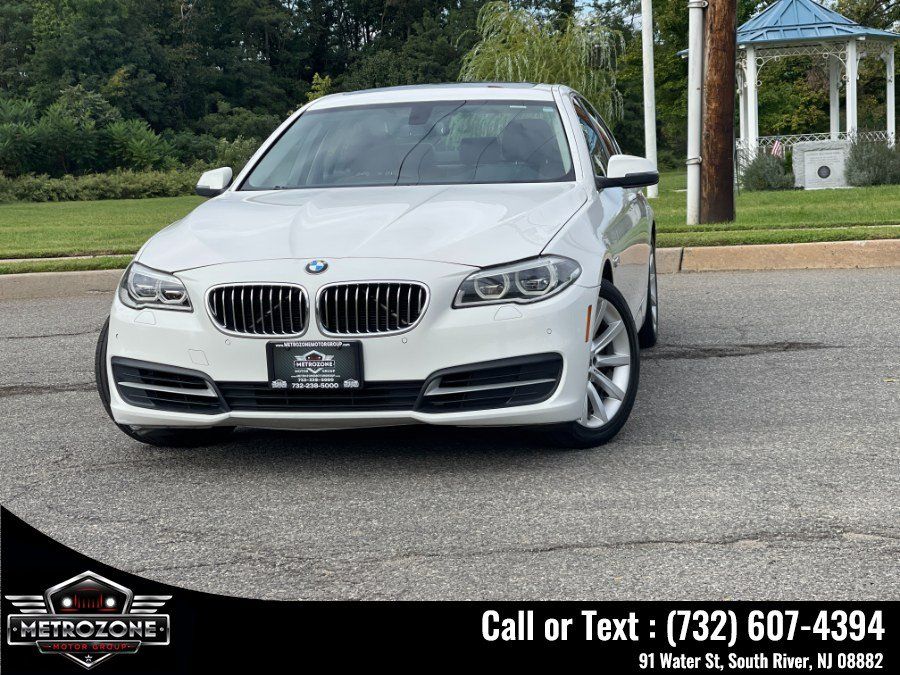 Used 2014 BMW 535i xDrive Sedan AWD/4WD image 38