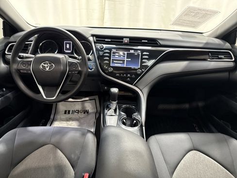 Used 2018 Toyota Camry LE w/ Audio Package FWD image 15