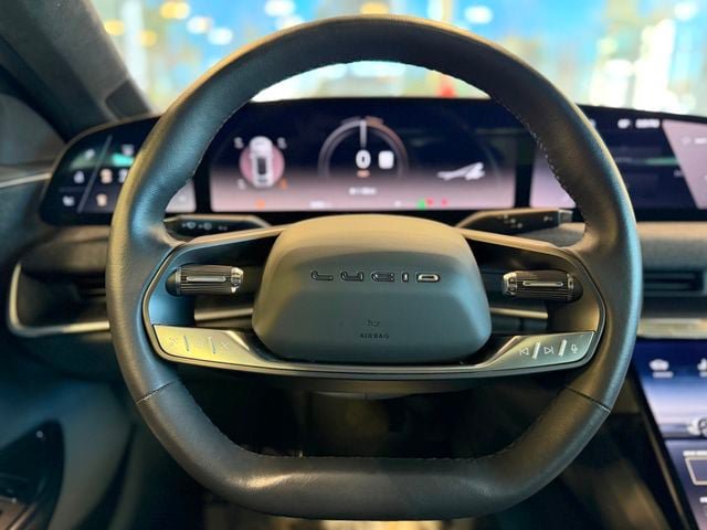 Used 2025 Lucid Air Touring AWD/4WD image 19