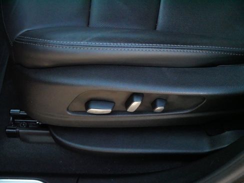 Certified 2024 Cadillac XT5 Sportv w/ LPO, Floor Liner Package image 20