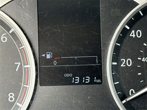 Used 2025 Nissan Versa S w/ Trunk Package image 15